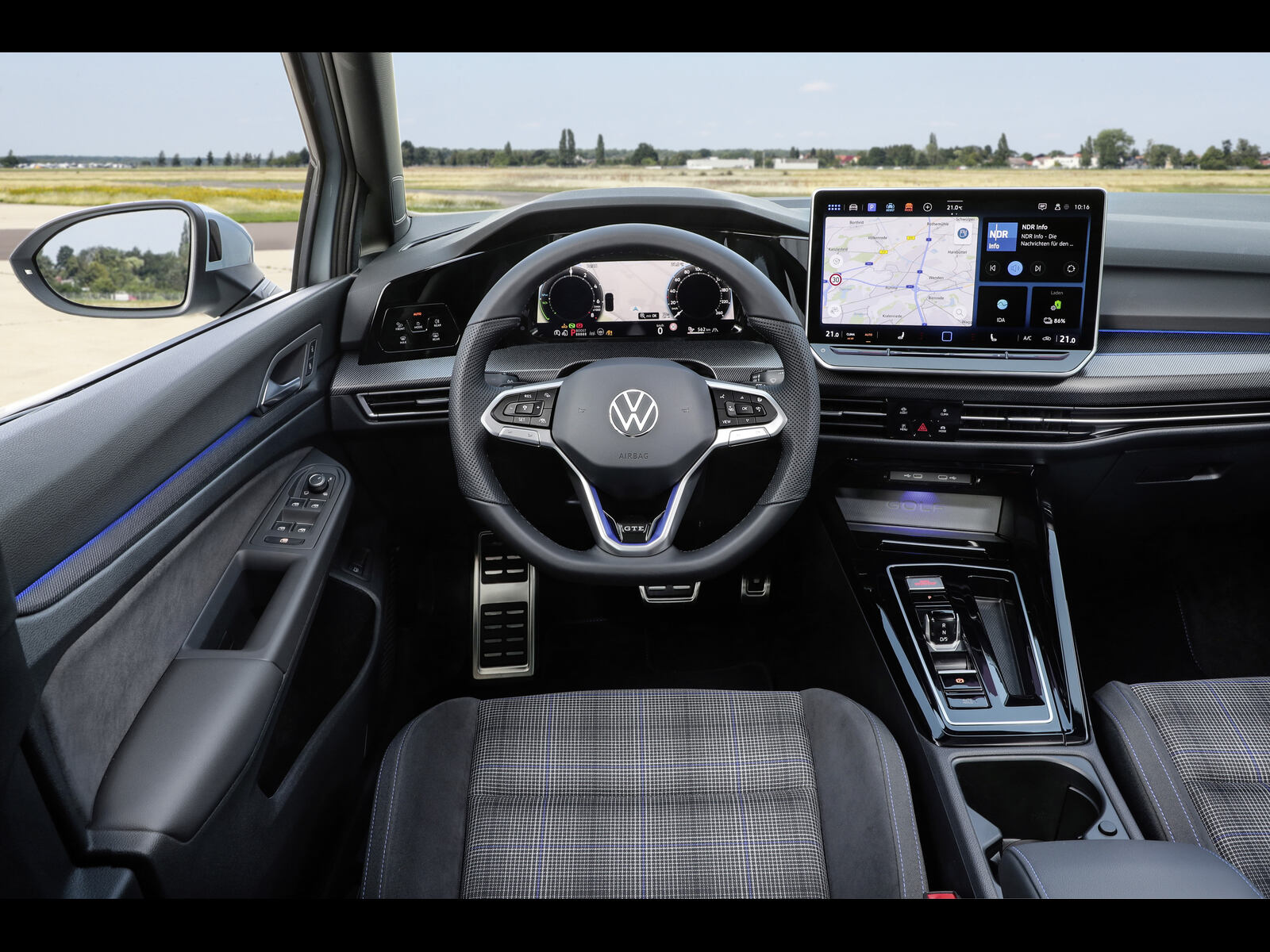 2024 Golf interior